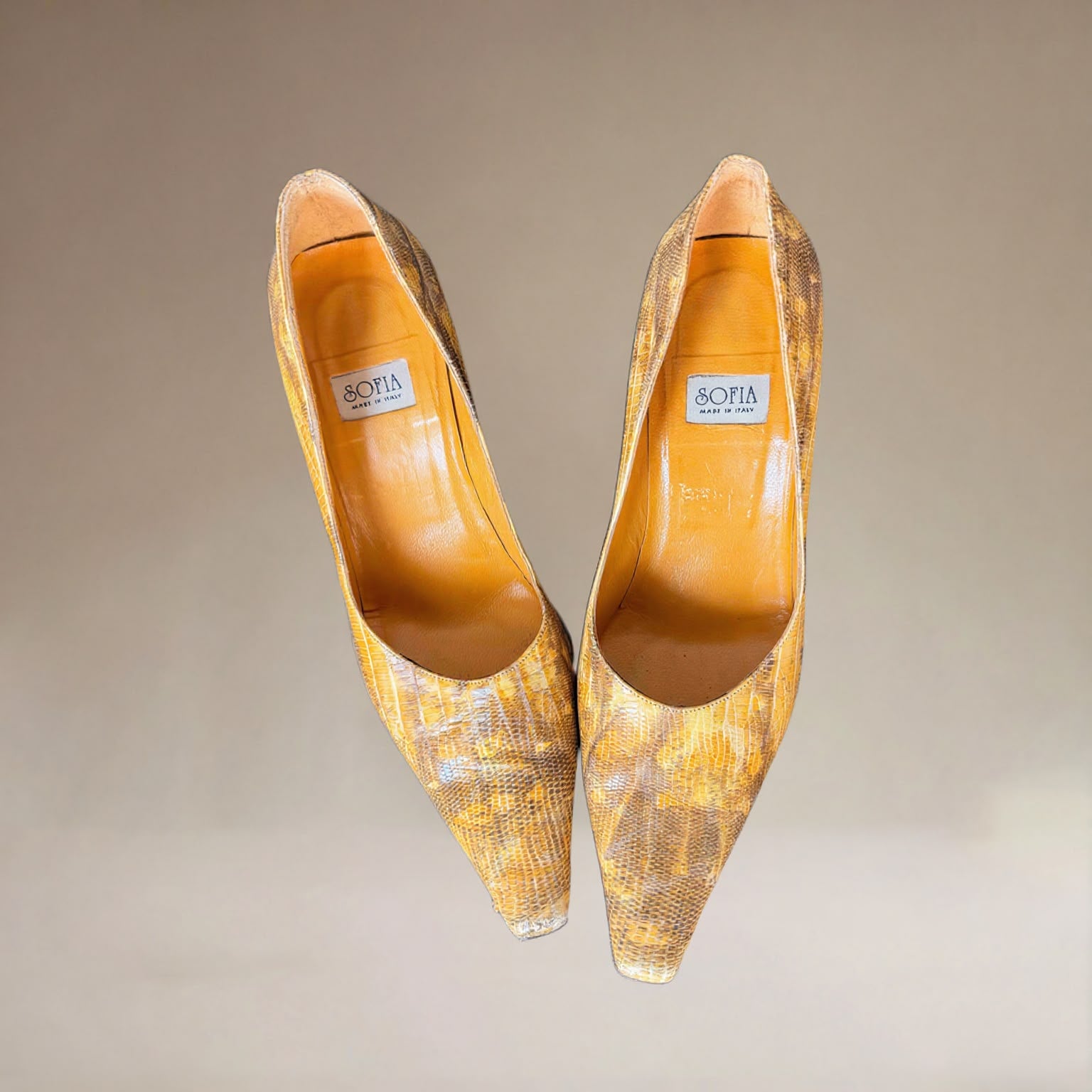 Sophia Vintage Yellow Heels